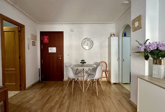 Resale - Apartment / flat - Torrevieja