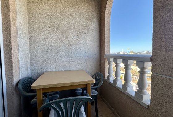Återförsäljning - Lägenhet / lägenhet - Torrevieja