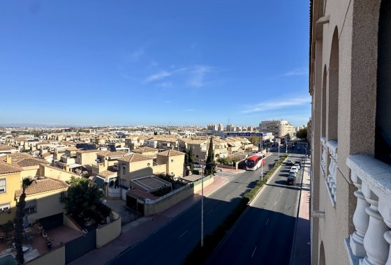 Återförsäljning - Lägenhet / lägenhet - Torrevieja