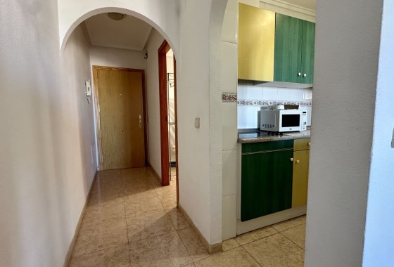 Återförsäljning - Lägenhet / lägenhet - Torrevieja