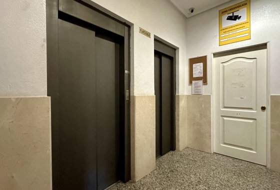 Återförsäljning - Lägenhet / lägenhet - Torrevieja