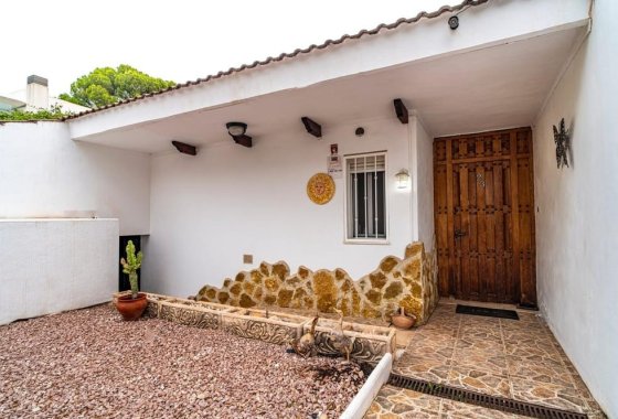Återförsäljning - Villa - Orihuela Costa - Villamartín