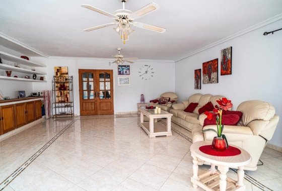 Återförsäljning - Villa - Orihuela Costa - Villamartín