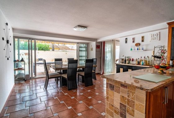 Återförsäljning - Villa - Orihuela Costa - Villamartín