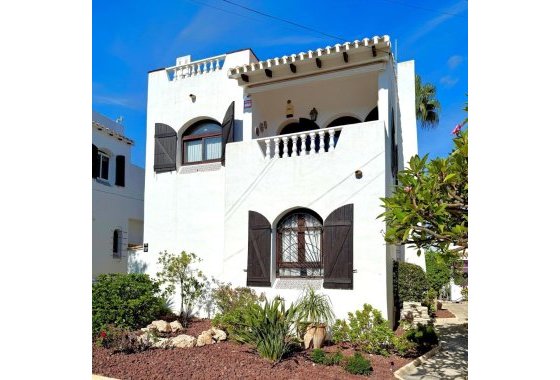Reventa - Villa - Villamartín