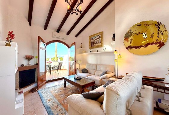 Reventa - Villa - Villamartín