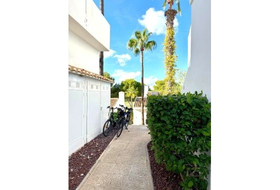 Reventa - Villa - Villamartín
