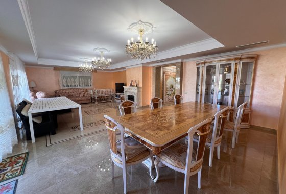 Reventa - Villa - Orihuela Costa