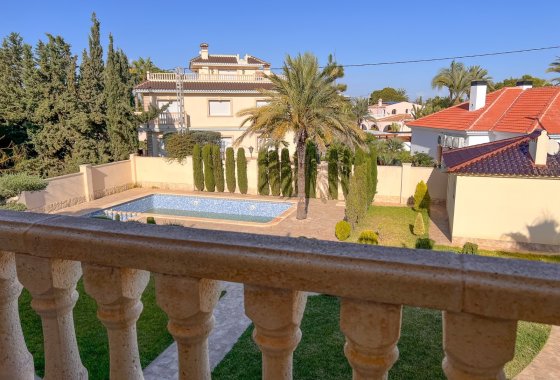 Reventa - Villa - Orihuela Costa