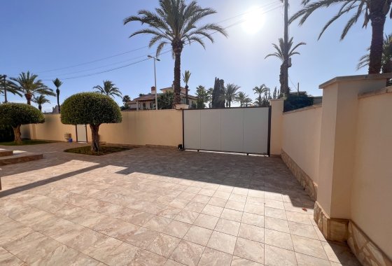 Reventa - Villa - Orihuela Costa