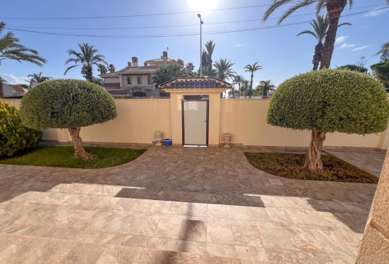 Reventa - Villa - Orihuela Costa