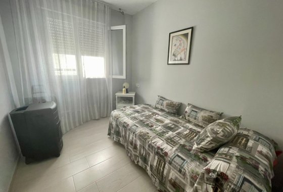 Återförsäljning - Lägenhet / lägenhet - Torrevieja - Playa del Cura
