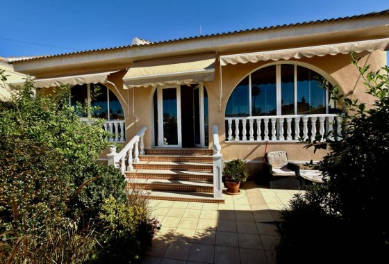 Resale - Villa - Ciudad Quesada