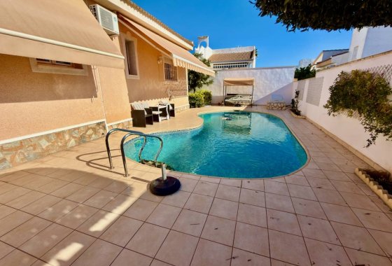 Resale - Villa - Ciudad Quesada