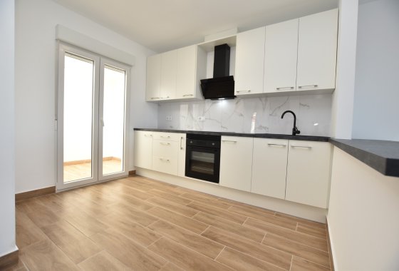 Resale - Townhouse - Ciudad Quesada