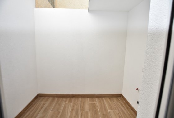 Resale - Townhouse - Ciudad Quesada