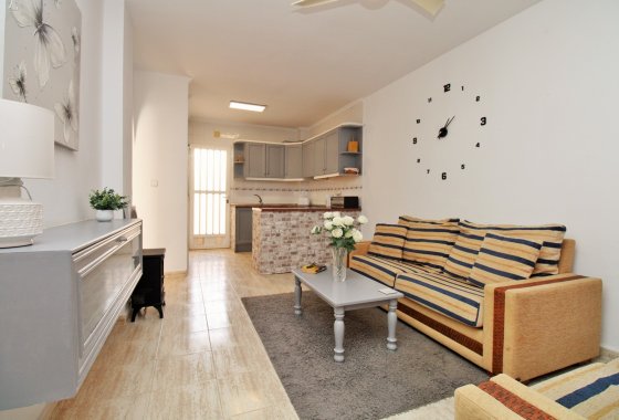 Återförsäljning - Lägenhet / lägenhet - Villamartín