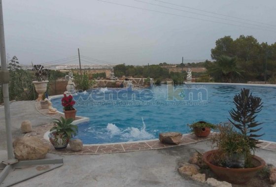 Reventa - Villa - Torrevieja - Los Balcones