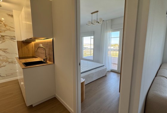 Återförsäljning - Lägenhet / lägenhet - Orihuela Costa - Punta Prima