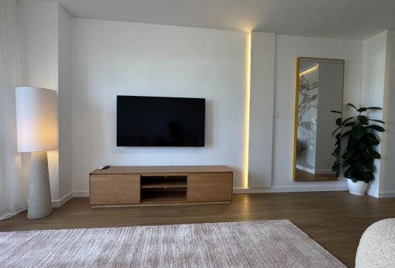 Återförsäljning - Lägenhet / lägenhet - Orihuela Costa - Punta Prima