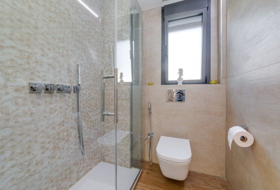 Återförsäljning - Villa - Torrevieja