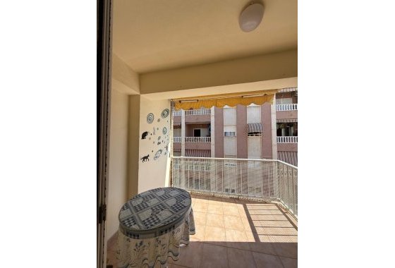 Reventa - Apartamento / piso - Torrevieja - Playa del Cura