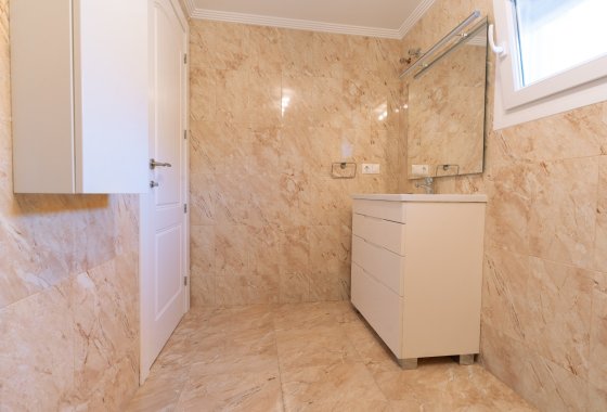 Reventa - Villa - Torrevieja - Los Balcones