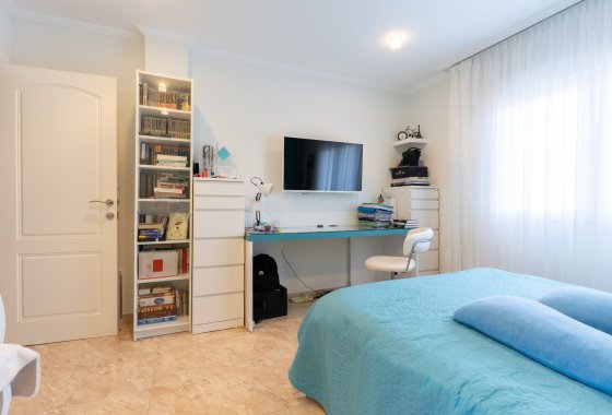 Reventa - Villa - Torrevieja - Los Balcones