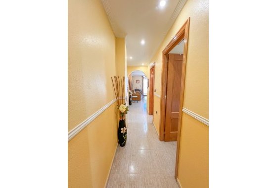 Resale - Apartment / flat - Torrevieja