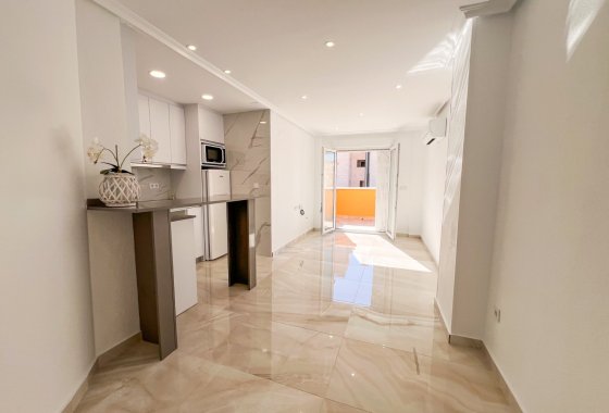 Resale - Apartment / flat - Torrevieja