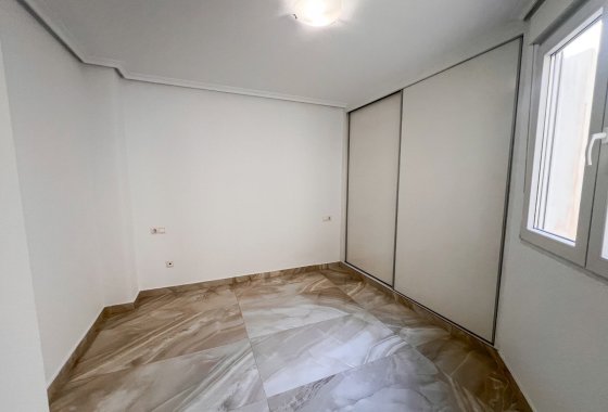 Resale - Apartment / flat - Torrevieja