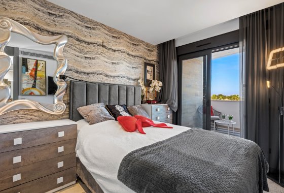 Resale - Apartment / flat - Villamartín