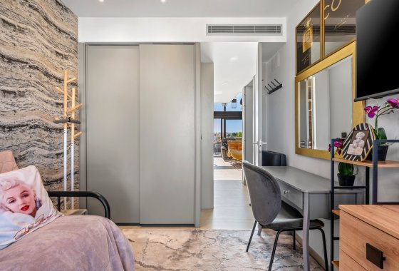 Resale - Apartment / flat - Villamartín