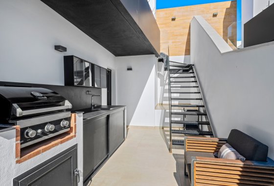 Resale - Apartment / flat - Villamartín