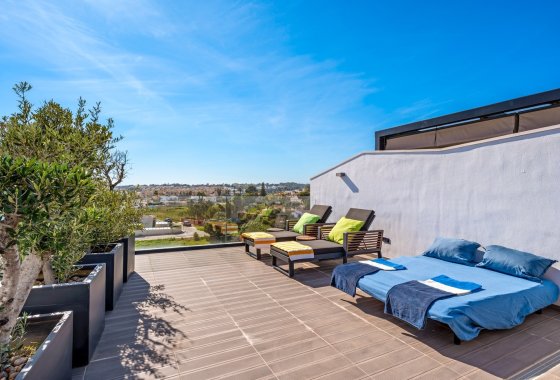 Resale - Apartment / flat - Villamartín