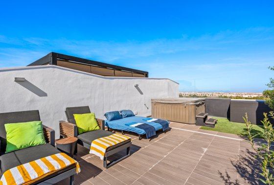 Resale - Apartment / flat - Villamartín