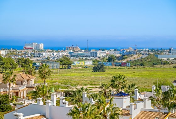 Resale - Apartment / flat - Villamartín