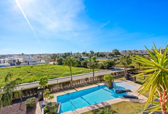 Resale - Apartment / flat - Villamartín