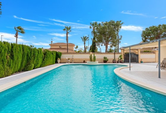 Resale - Villa - Ciudad Quesada