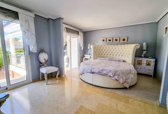 Reventa - Villa - Torrevieja - La Mata