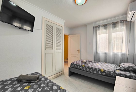 Reventa - Apartamento / piso - Torrevieja - La Mata