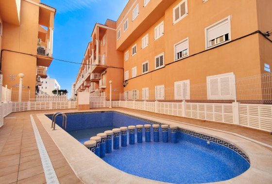 Reventa - Apartamento / piso - Torrevieja - La Mata