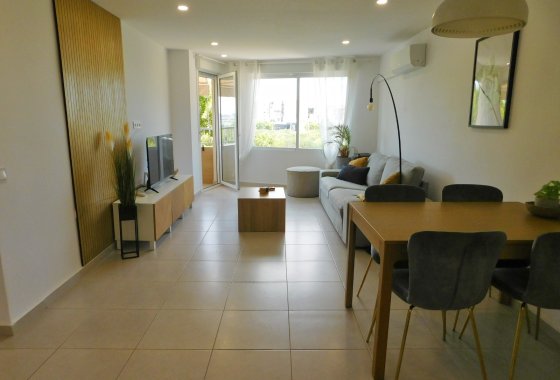 Återförsäljning - Lägenhet / lägenhet - Torrevieja