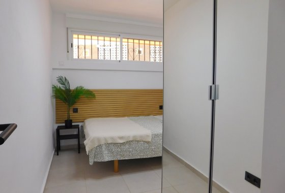 Återförsäljning - Lägenhet / lägenhet - Torrevieja