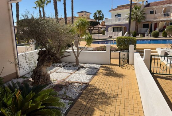 Återförsäljning - Villa - Ciudad Quesada - Doña Pepa