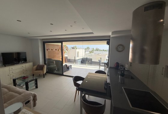 Resale - Apartment / flat - Orihuela Costa - Villamartín