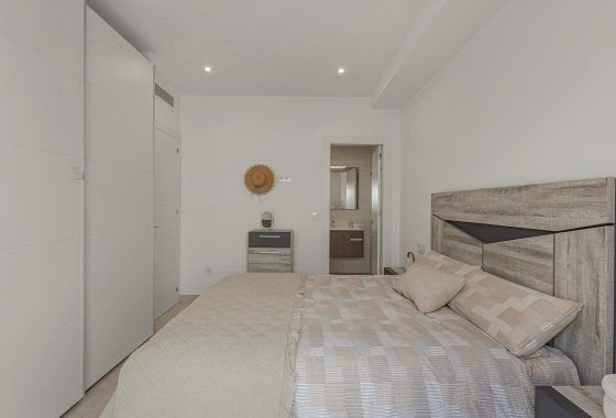 Reventa - Apartamento / piso - Pilar de la Horadada - Zona Pueblo