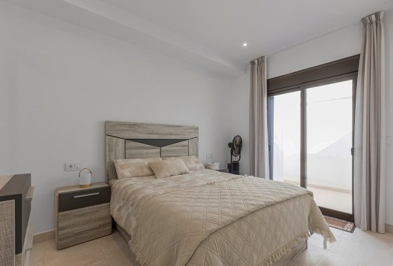 Reventa - Apartamento / piso - Pilar de la Horadada - Zona Pueblo