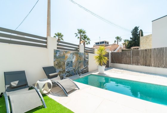 Reventa - Villa - Orihuela Costa - Villamartin Golf