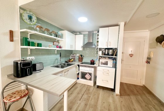 Resale - Apartment / flat - Torrevieja - Center